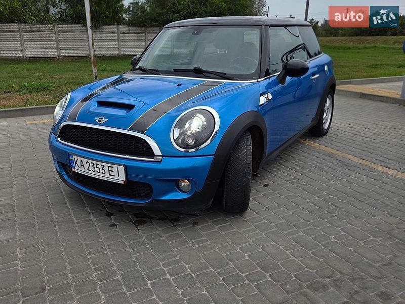Хэтчбек MINI Cooper 2010 в Костополе фото Хэтчбек MINI Cooper 2010 в Костополе