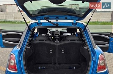 Хэтчбек MINI Cooper 2010 в Костополе фото 12 Хэтчбек MINI Cooper 2010 в Костополе