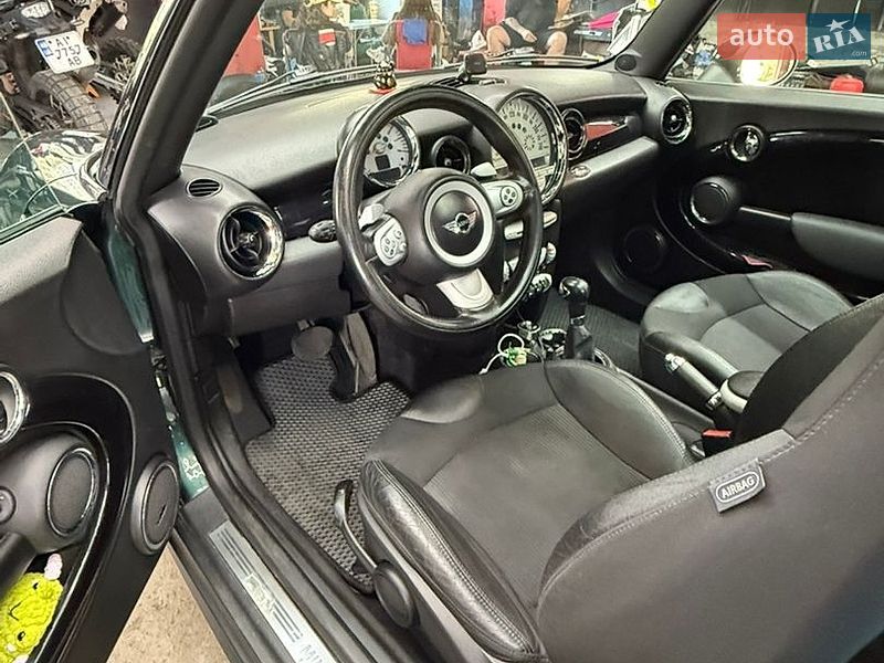 Хэтчбек MINI Cooper 2007 в Киеве