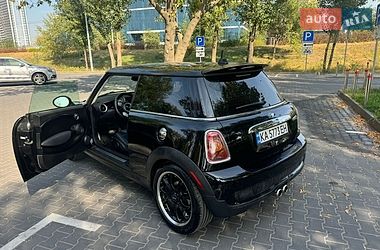 Хэтчбек MINI Cooper 2010 в Киеве
