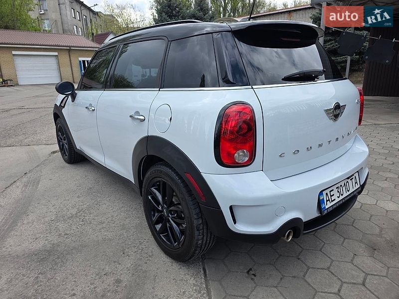 Хетчбек MINI Cooper 2016 в Дніпрі