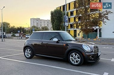 Хэтчбек MINI Cooper 2010 в Киеве