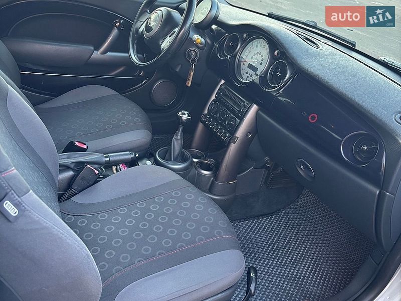 Хетчбек MINI Cooper 2006 в Житомирі