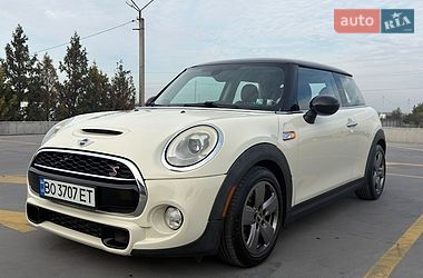 Хэтчбек MINI Cooper 2016 в Тернополе