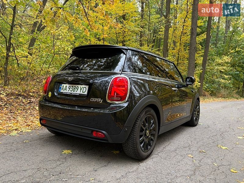 Хетчбек MINI Cooper 2023 в Києві фото 12 Хетчбек MINI Cooper 2023 в Києві