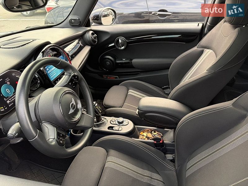 Хетчбек MINI Cooper 2023 в Києві фото 32 Хетчбек MINI Cooper 2023 в Києві