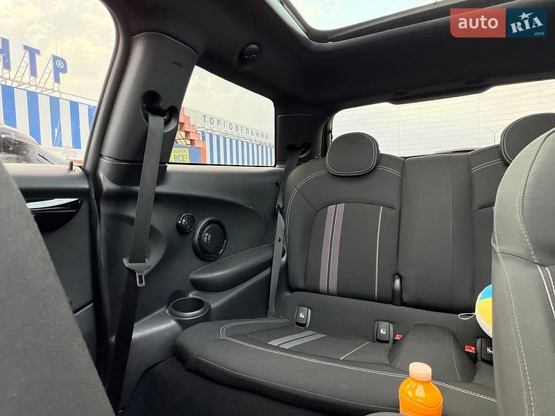 Хетчбек MINI Cooper 2023 в Києві фото 35 Хетчбек MINI Cooper 2023 в Києві