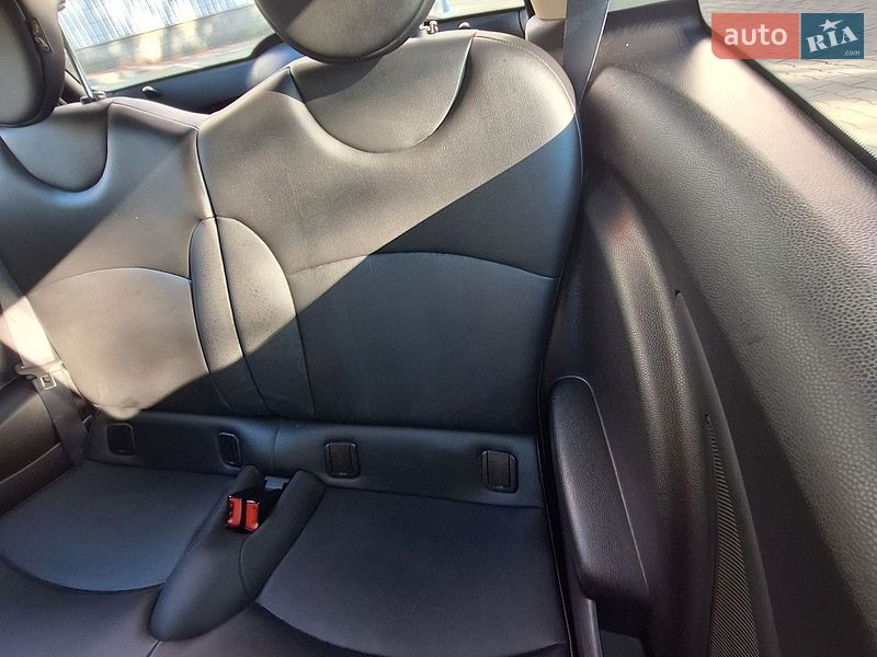 Хэтчбек MINI Cooper 2011 в Одессе