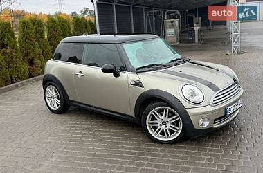 Хэтчбек MINI Cooper 2007 в Львове