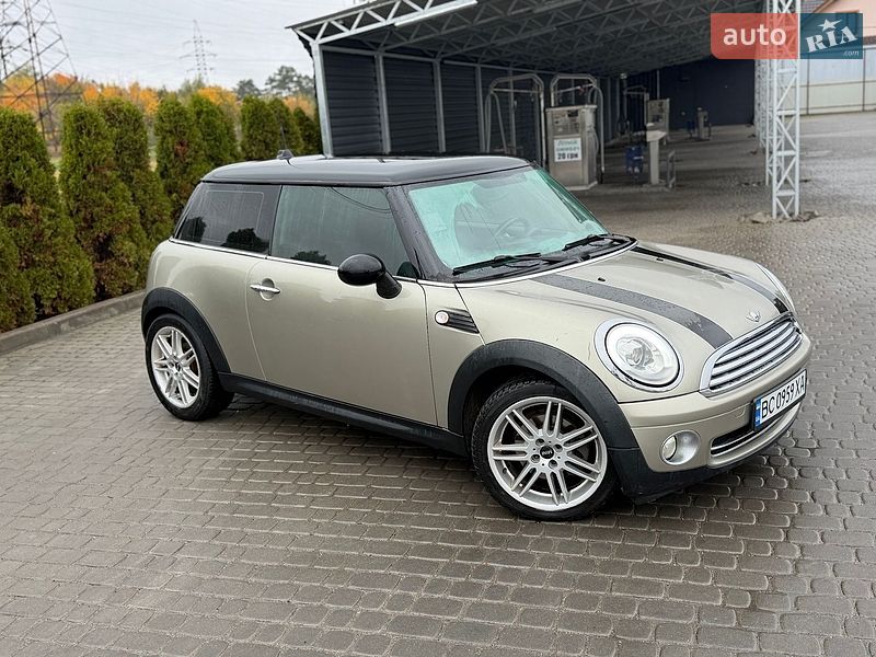 Хэтчбек MINI Cooper 2007 в Львове