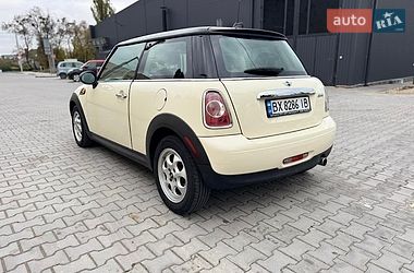 Хэтчбек MINI Cooper 2012 в Хмельницком