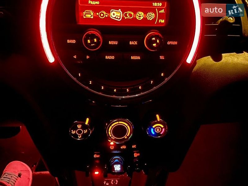 Хетчбек MINI Cooper 2014 в Києві