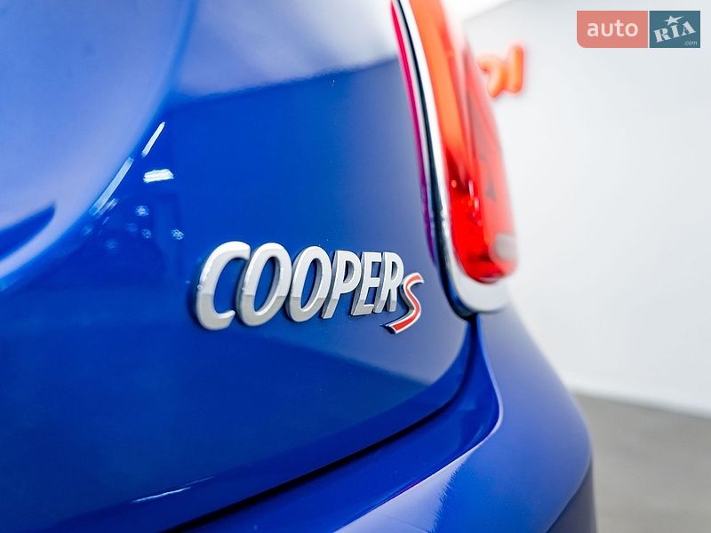 Хэтчбек MINI Cooper 2019 в Киеве