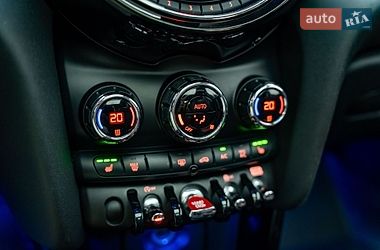Хэтчбек MINI Cooper 2019 в Киеве