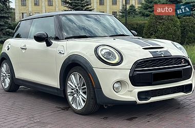 Хетчбек MINI Cooper 2018 в Дніпрі