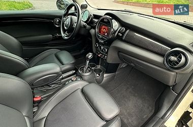 Хетчбек MINI Cooper 2018 в Дніпрі