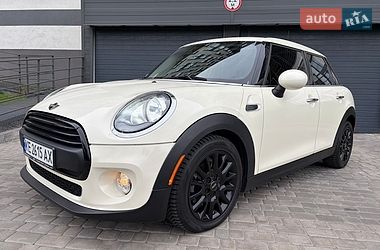 Хетчбек MINI Cooper 2017 в Дніпрі