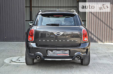 Позашляховик / Кросовер MINI Countryman 2015 в 