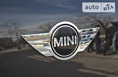 Позашляховик / Кросовер MINI Countryman 2015 в 