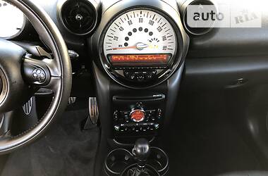 Позашляховик / Кросовер MINI Countryman 2013 в 