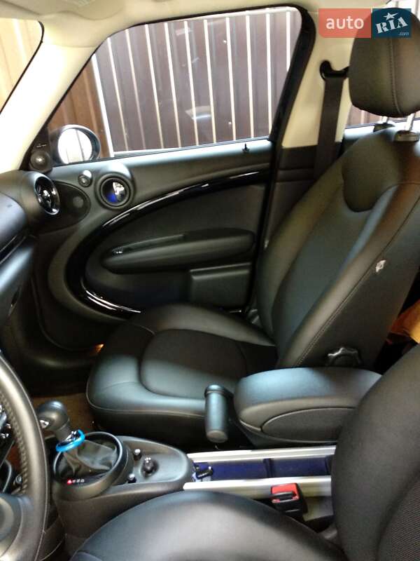 Внедорожник / Кроссовер MINI Countryman 2016 в Измаиле