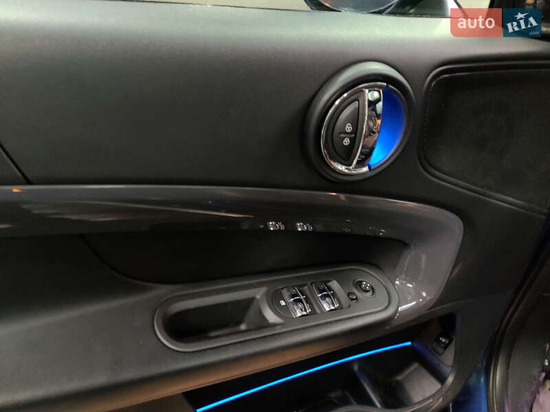 Хэтчбек MINI Countryman 2017 в Днепре