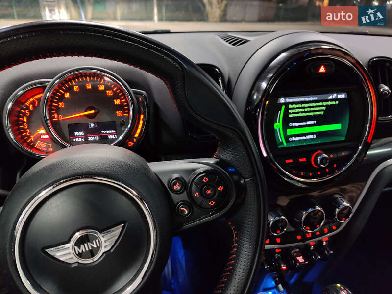 Хэтчбек MINI Countryman 2017 в Днепре