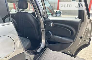 Хэтчбек MINI Countryman 2019 в 
