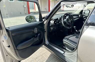 Хэтчбек MINI Countryman 2019 в 