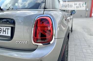 Хэтчбек MINI Countryman 2019 в 