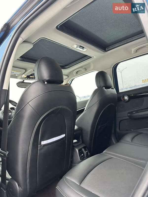 Хэтчбек MINI Countryman 2017 в Киеве