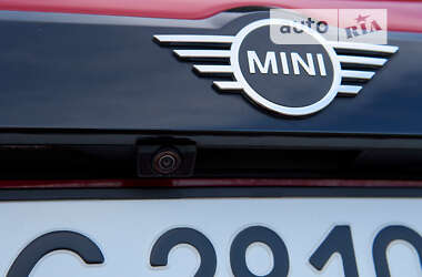 Хэтчбек MINI Countryman 2019 в 