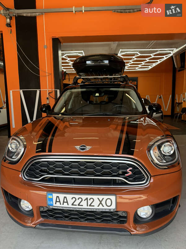 Хэтчбек MINI Countryman 2018 в Киеве фото 7 Хэтчбек MINI Countryman 2018 в Киеве