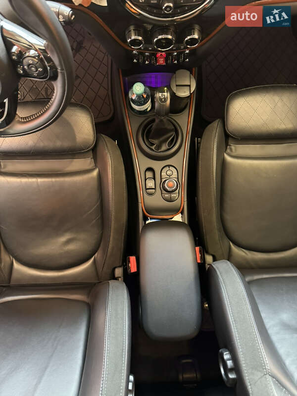 Хэтчбек MINI Countryman 2018 в Киеве фото 10 Хэтчбек MINI Countryman 2018 в Киеве