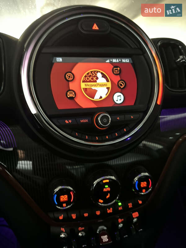 Хэтчбек MINI Countryman 2018 в Киеве фото 20 Хэтчбек MINI Countryman 2018 в Киеве