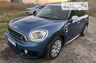 Хэтчбек MINI Countryman 2017 в Херсоне