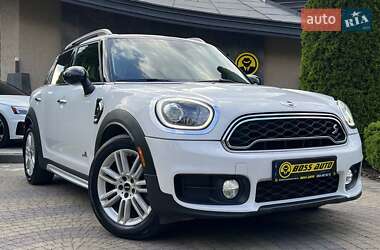 Хэтчбек MINI Countryman 2017 в Львове