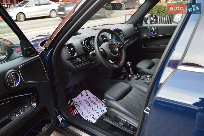 Хэтчбек MINI Countryman 2019 в Львове