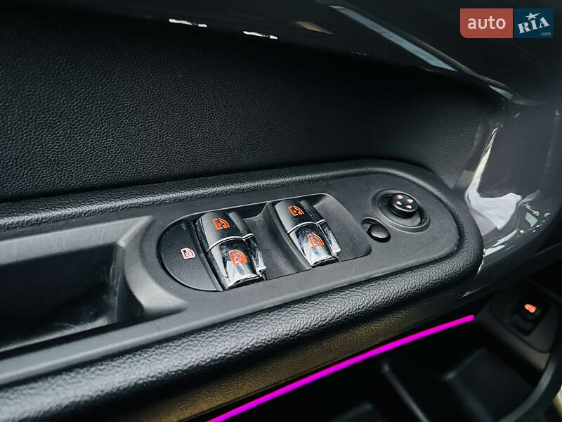 Хэтчбек MINI Countryman 2017 в Киеве