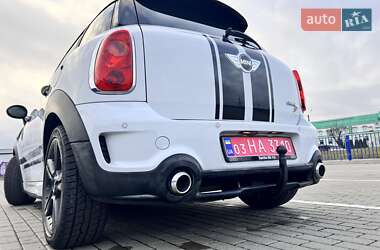 Хэтчбек MINI Countryman 2011 в Нововолынске