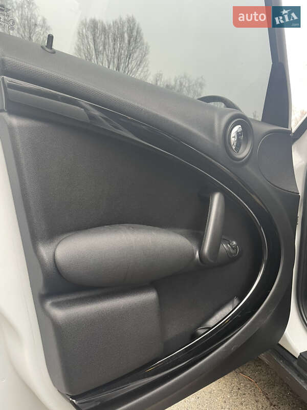 Хэтчбек MINI Countryman 2011 в Киеве