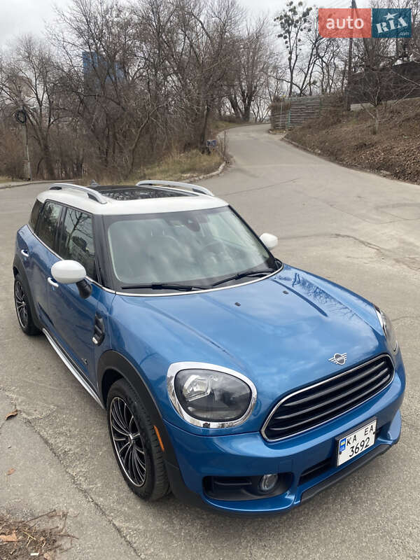 Хэтчбек MINI Countryman 2019 в Киеве