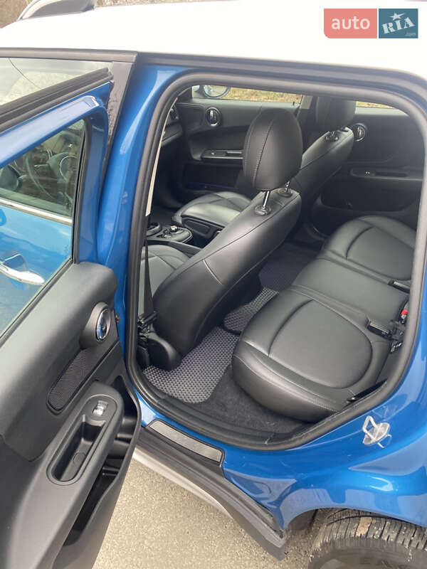 Хэтчбек MINI Countryman 2019 в Киеве