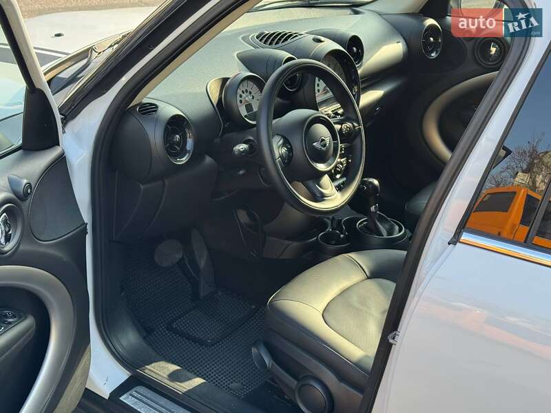 Внедорожник / Кроссовер MINI Countryman 2013 в Одессе
