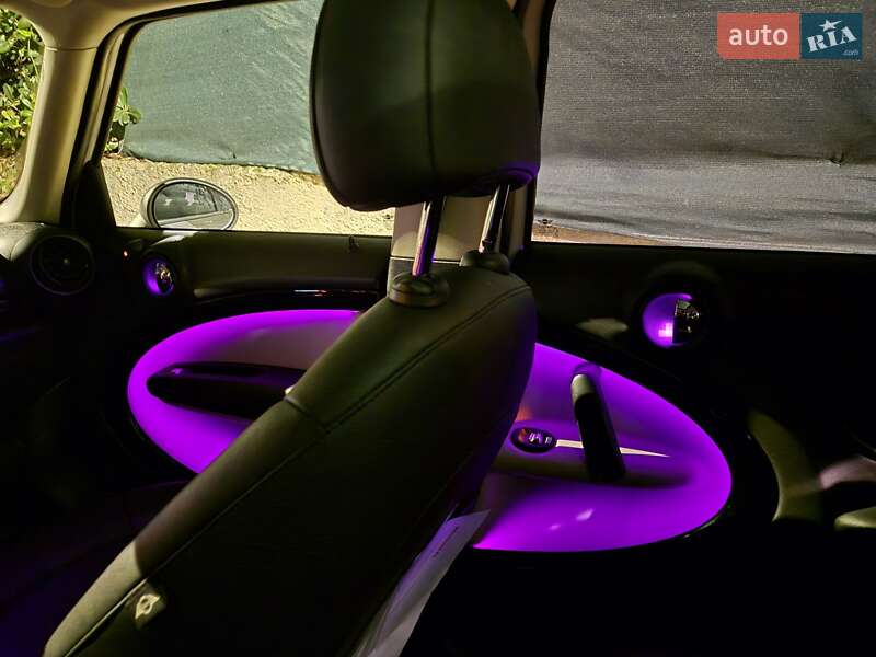 Хэтчбек MINI Countryman 2013 в Киеве