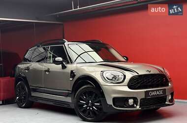 Хэтчбек MINI Countryman 2019 в Киеве