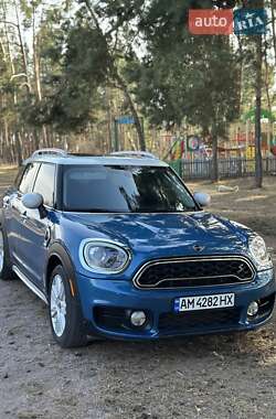 Хэтчбек MINI Countryman 2017 в 