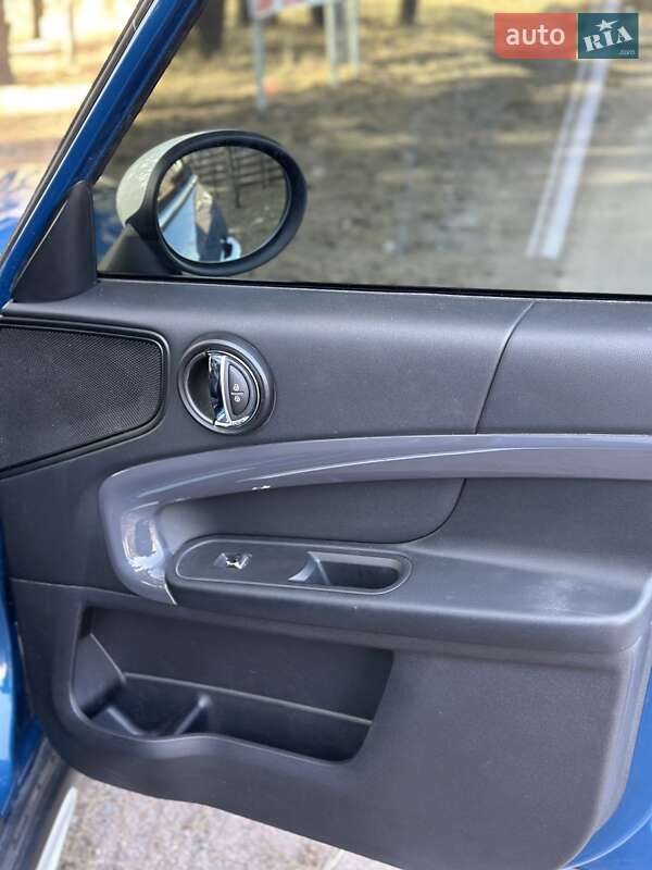 Хэтчбек MINI Countryman 2017 в Коростене