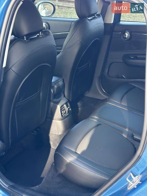 Хэтчбек MINI Countryman 2017 в Коростене