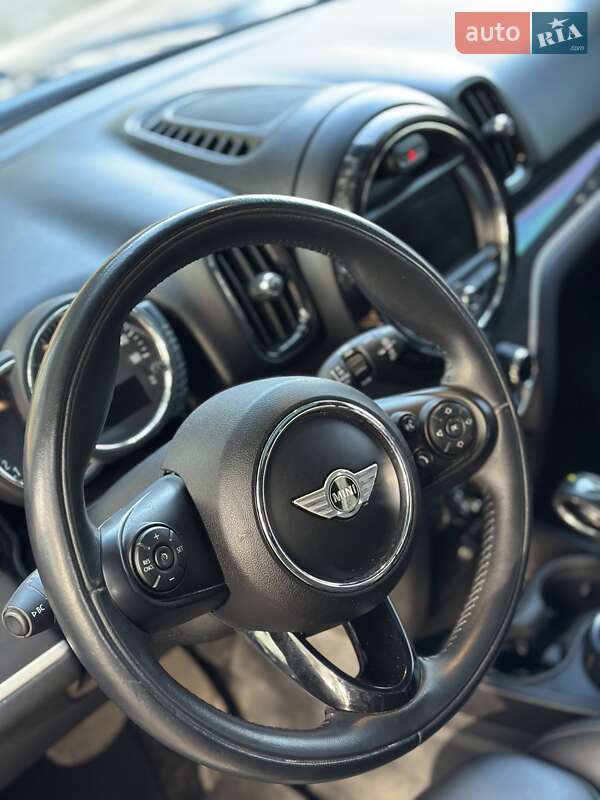 Хэтчбек MINI Countryman 2017 в Коростене